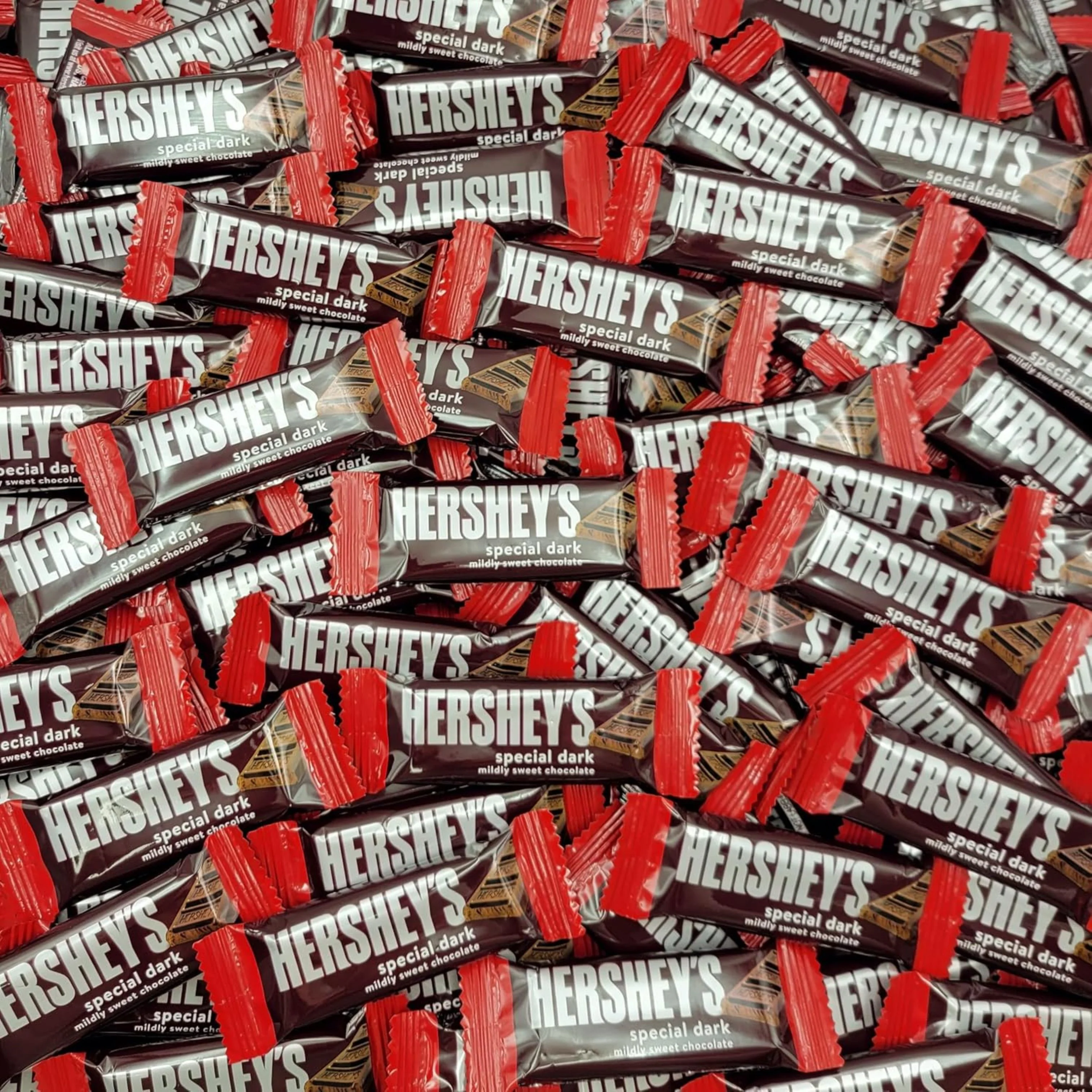Hershey's Special Dark Mildly Sweet Chocolate - Snack Size – Bulk Value Bag - Image 3